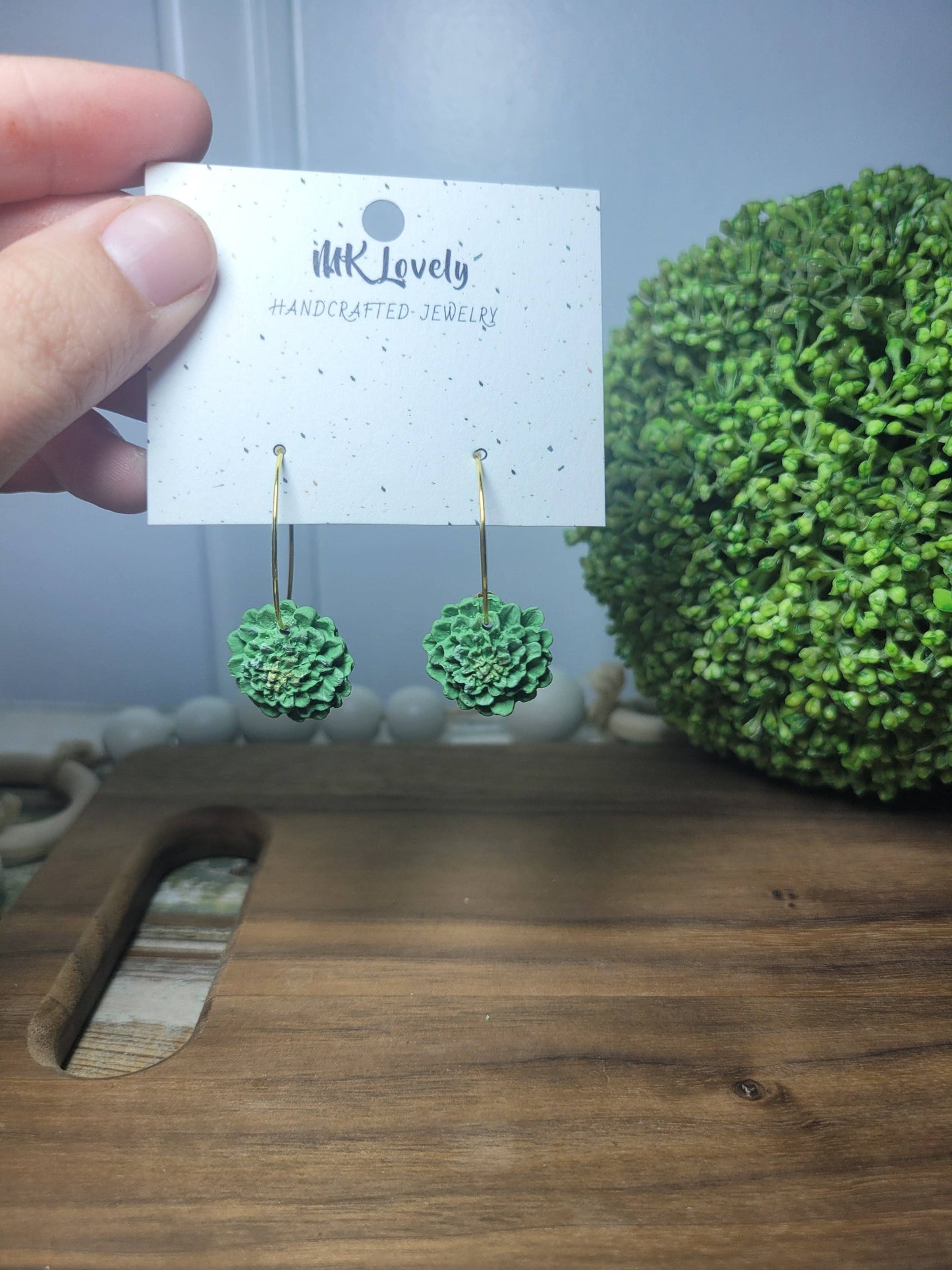 Dahlia Hoops