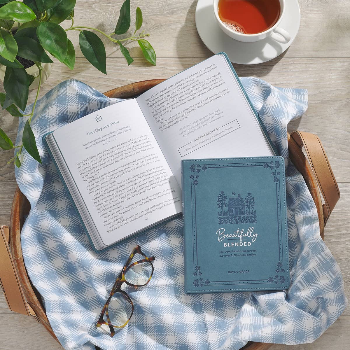 Beautifully Blended; 101 Devotions to Encourage Couples
