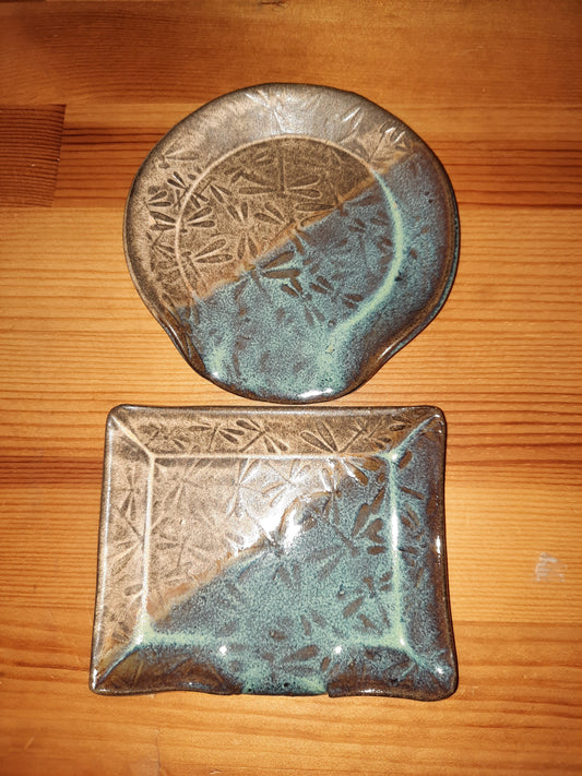 Dragonfly Pottery Set