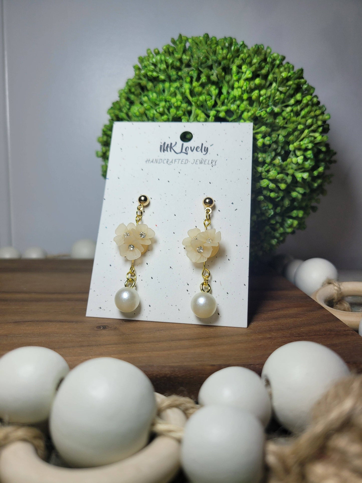 Translucent Flower & Pearl Earrings