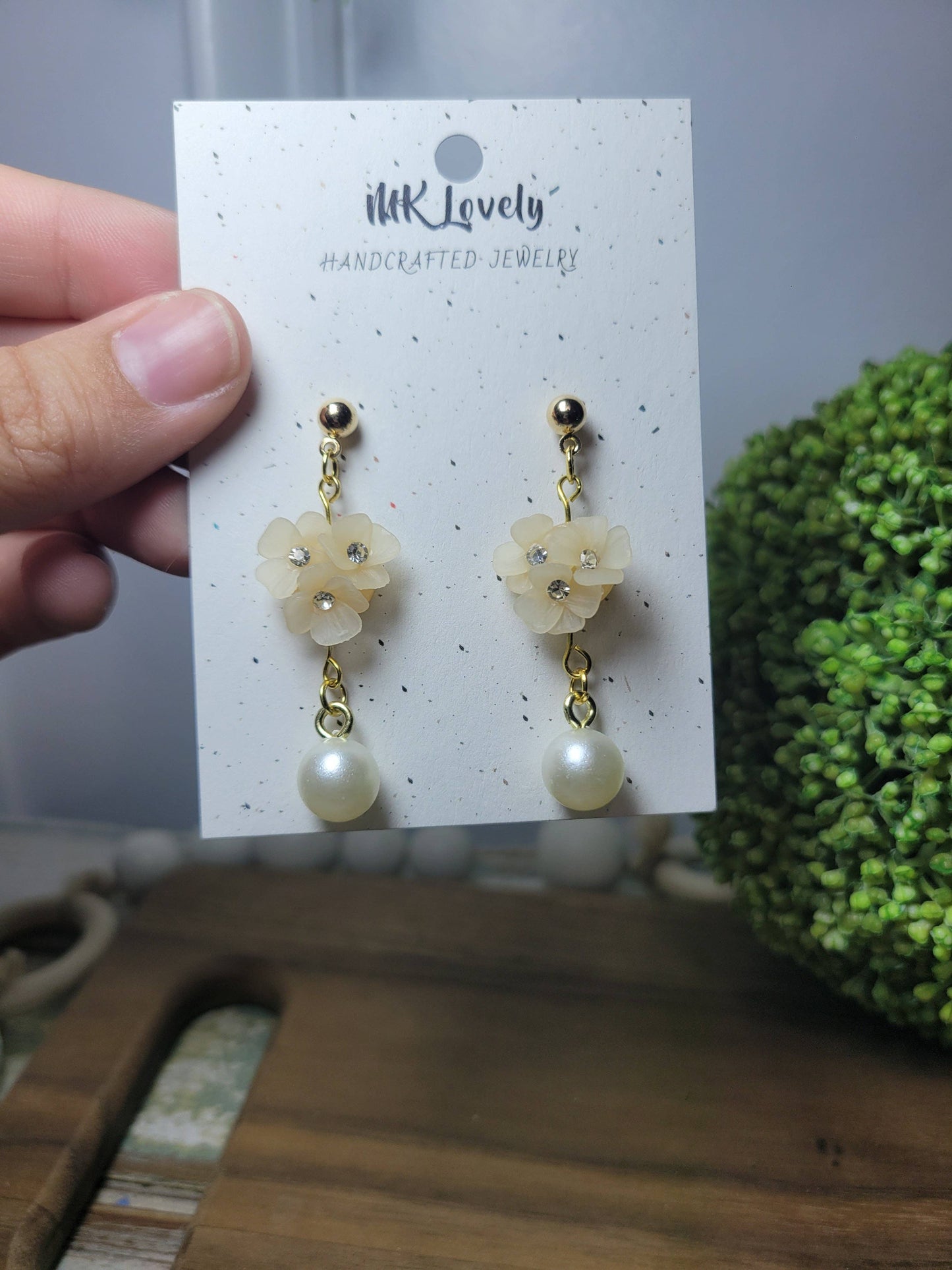 Translucent Flower & Pearl Earrings