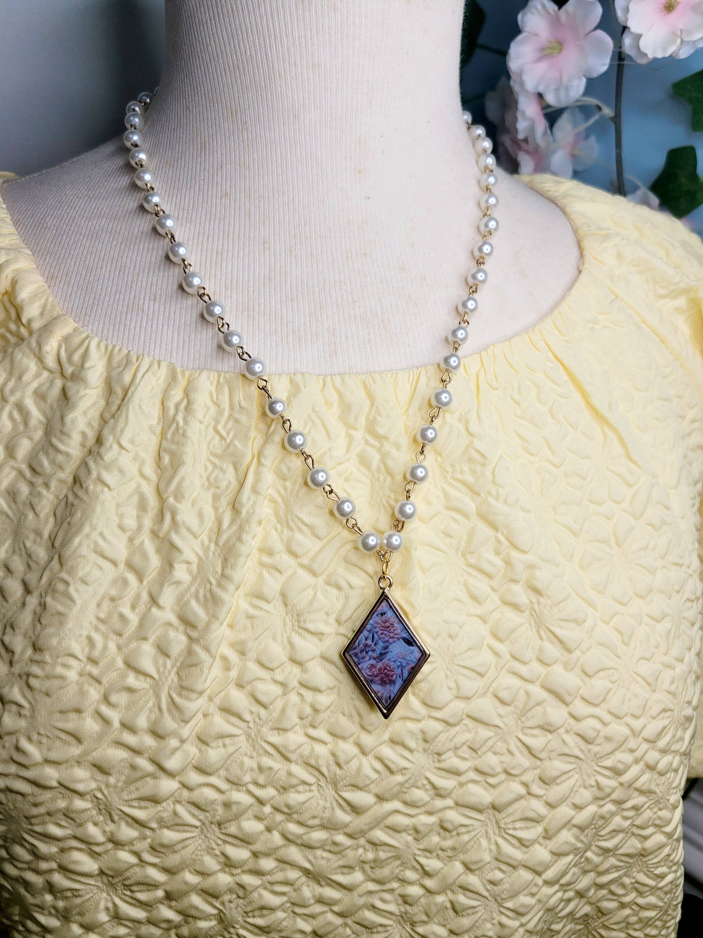 Blooming Gold Diamond & Pearl Necklace